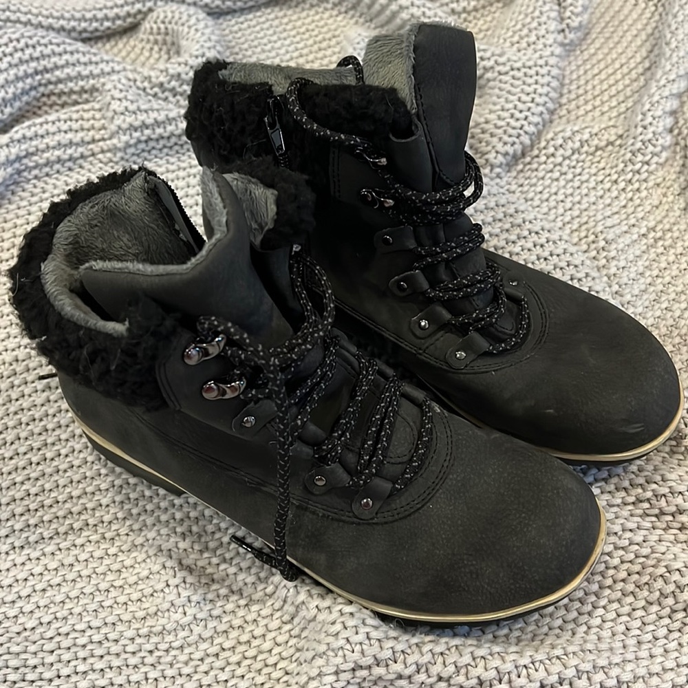 JBU Booties